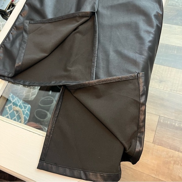 Show Me Your MuMu Women's XL Nashville Pull On Faux Leather Flare Pant High Rise - Picture 14 of 14